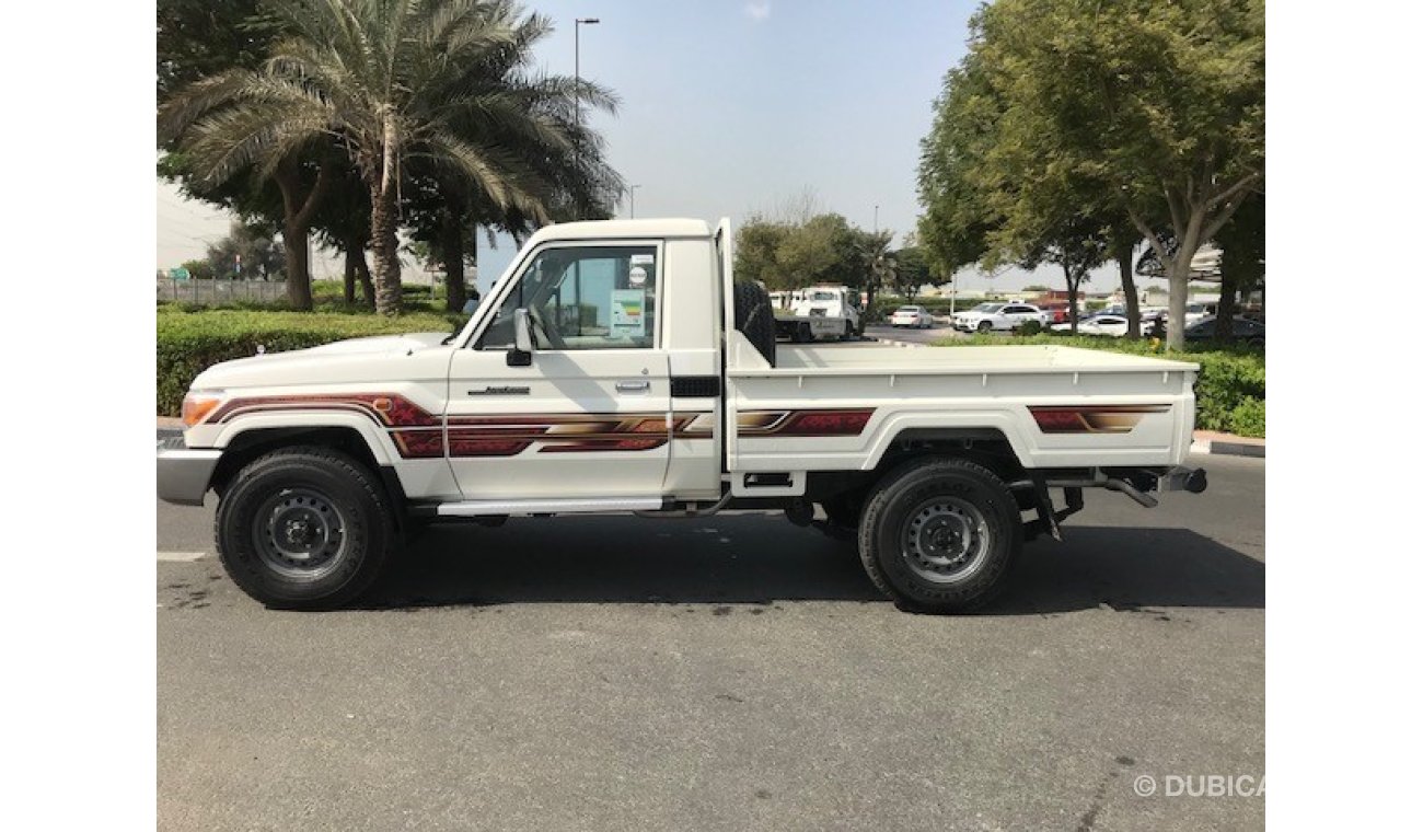 Toyota Land Cruiser Pick Up LX V8 4.5L Diesel