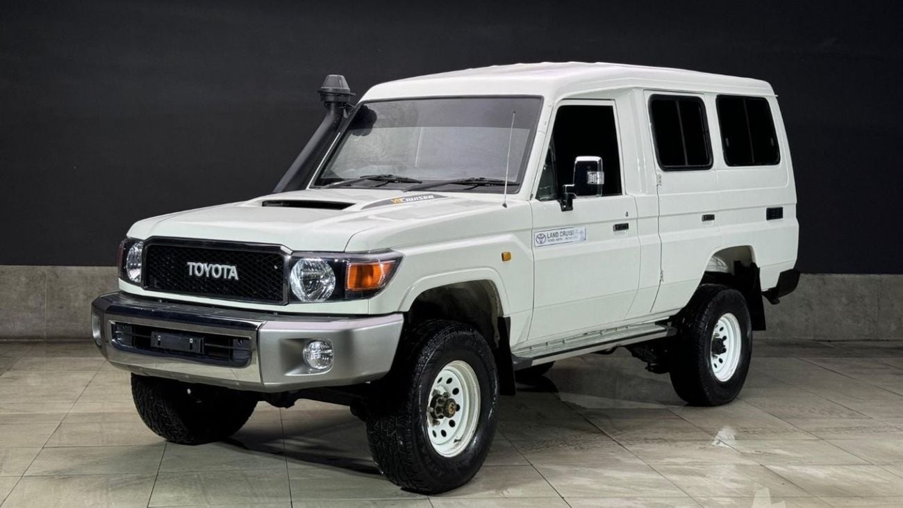 تويوتا لاند كروزر 70 TOYOTA LAND CRUISER  HARDTOP 3 DOORS (RHD) Diesel 2010