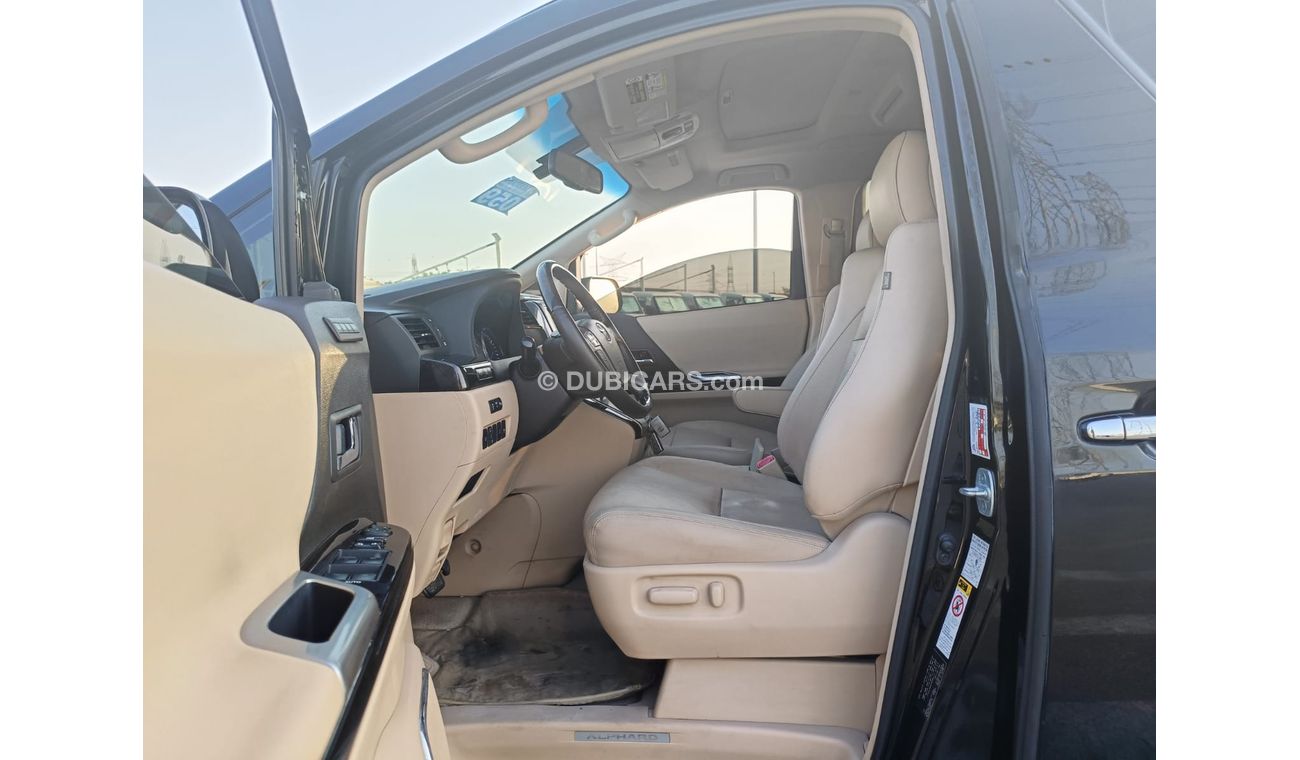 Toyota Alphard 2.4L PETROL FRONT POWER SEATS & LEATHER SEATS / SUNROOF (LOT # 96613)