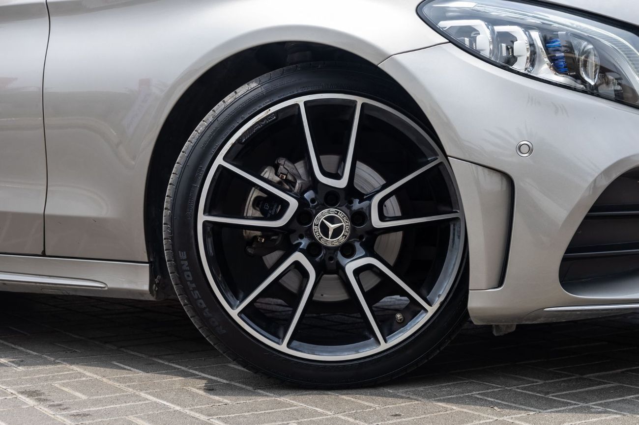 Mercedes-Benz C 200 AMG