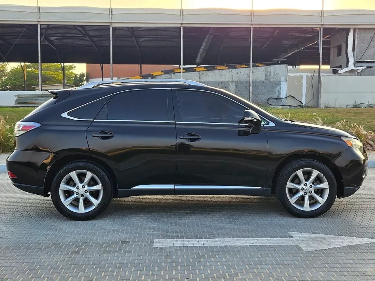 Lexus RX350 RX 350 Standard | American Specs | Well Maintained Premium Luxury SUV