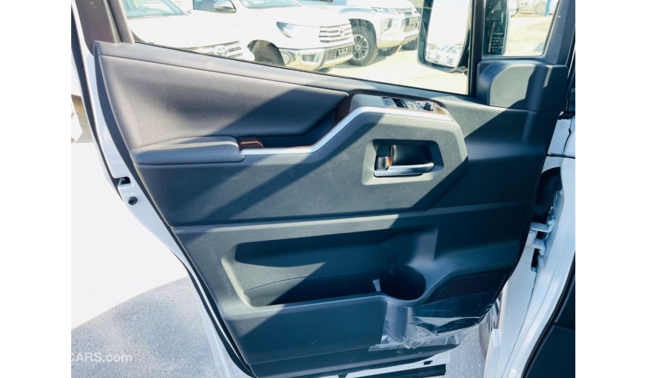 Toyota Granvia 3.5L V6 Premium Full Option with Leather AT (7 VIP Seats)