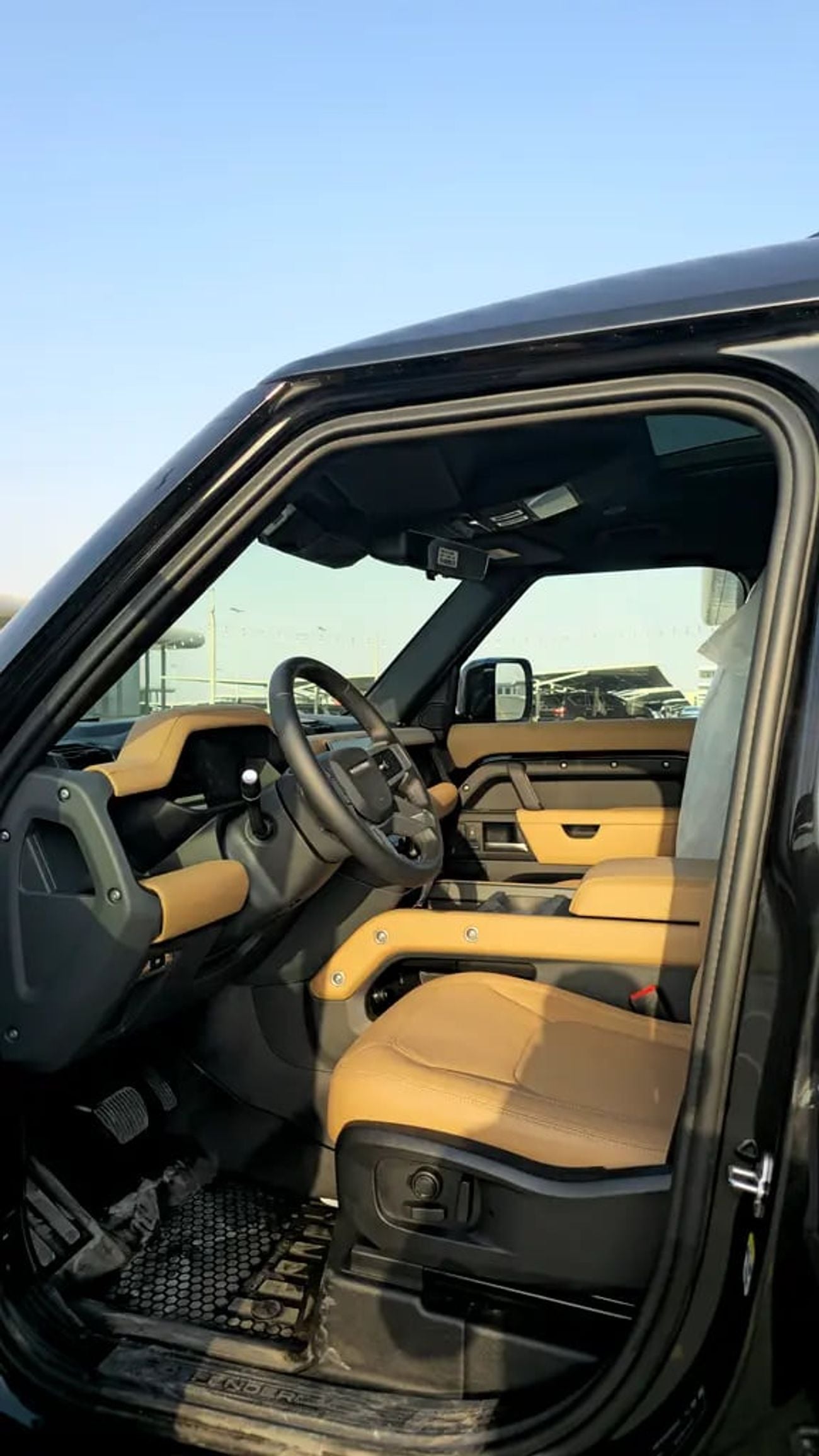 Land Rover Defender 110 V6 P400 HSE | GCC | BRAND