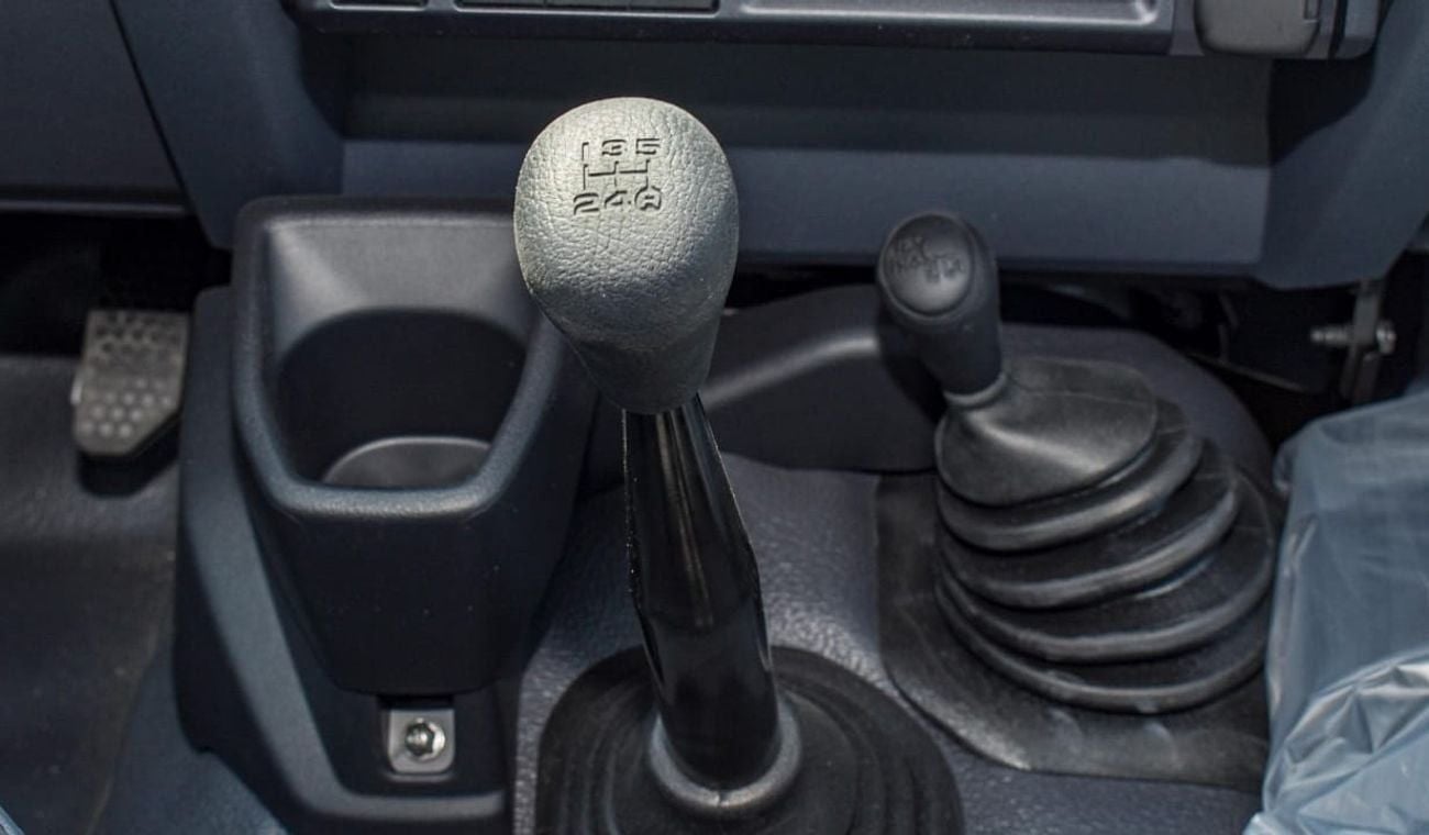 Toyota Land Cruiser 70 HZJ76 4.2L Diesel MT 2025YM