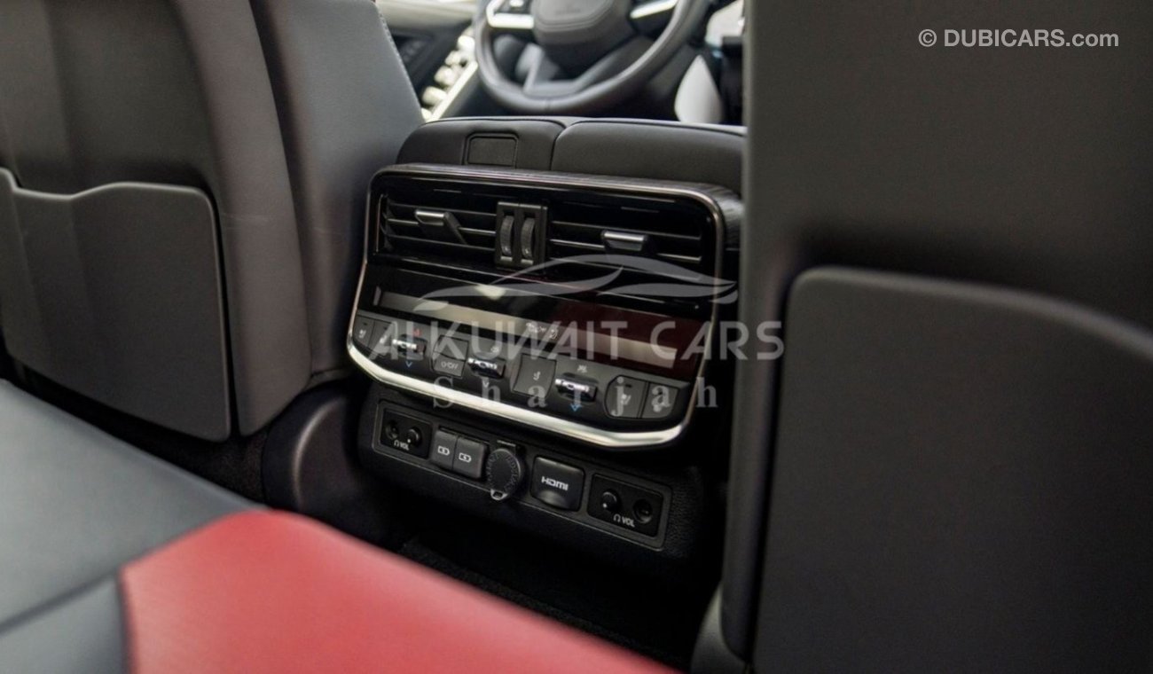 Toyota Land Cruiser LC300 VXR 3.3D AT MY2025