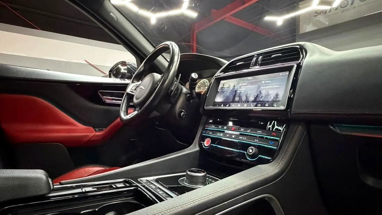 جاكوار F بيس R-Sport 3.0L