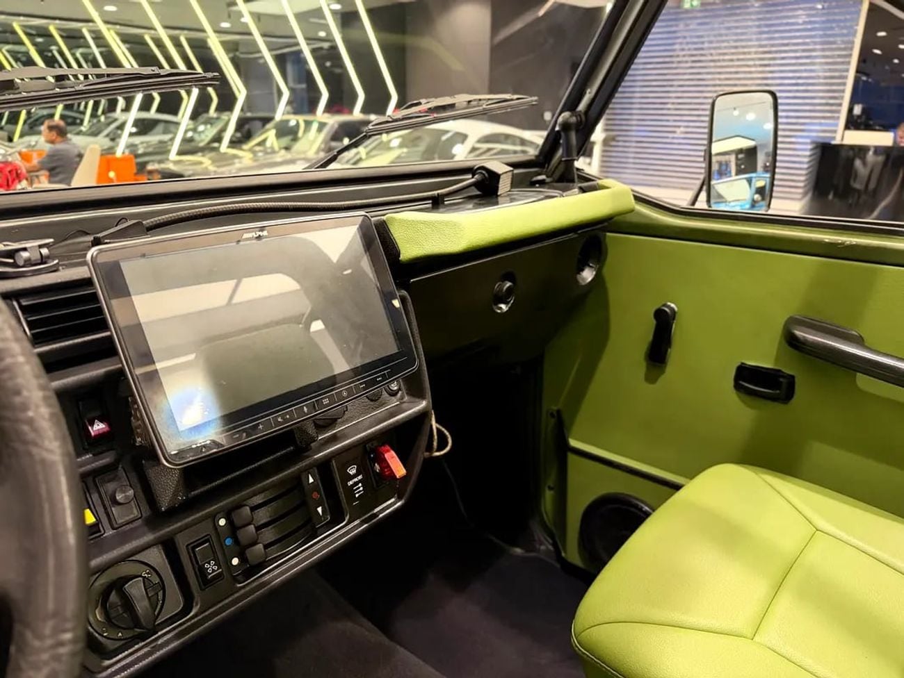 Mercedes Benz G300 European Specs