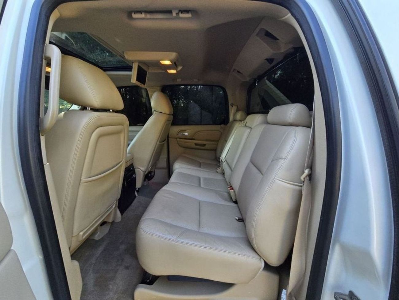Cadillac Escalade EXT 6.2L SUV CADILLAC ESCALADE 2013 GCC PICK UP GOOD CONDITION INSIDE OUT SIDE