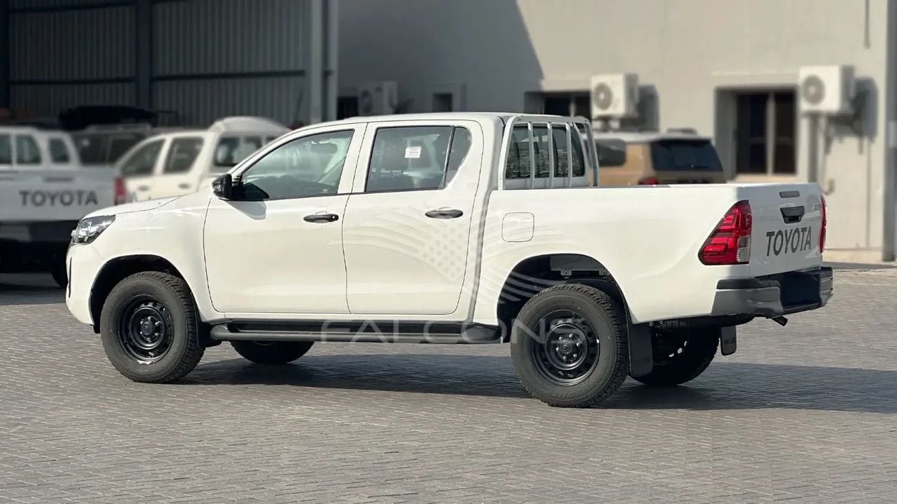 تويوتا هيلوكس Toyota HILUX P DC 4WD 2.7L STANDARD 5MT