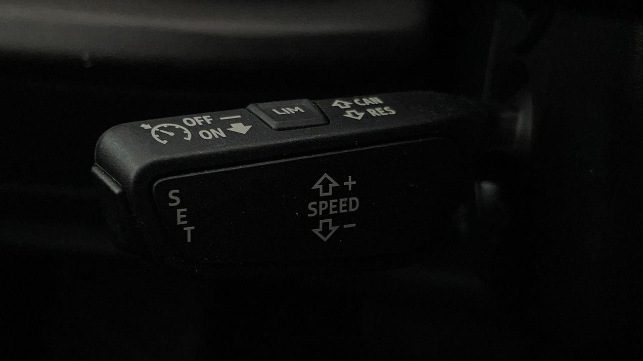 Audi Q8 55 TFSI quattro S-Line sports & Black Gloss package 3.0L (340 HP) 2023 55 TFSI QUATTRO | AED 3357/Mo