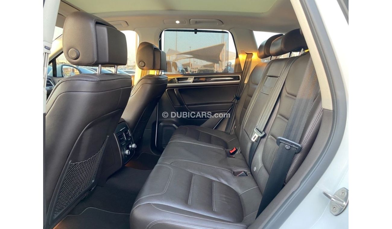 Volkswagen Touareg TOUREQ SEL UNDER WARRANTY FROM AGENCY ORIGINAL PAINT