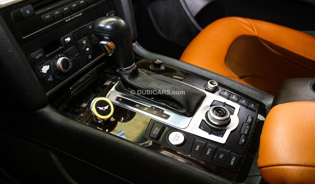 Audi Q7 V6, original paint, first owner, like new