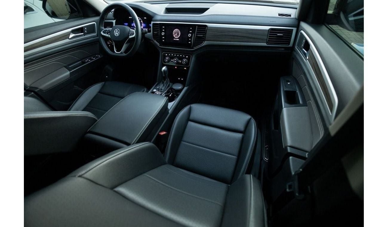 فولكس واجن تيرامونت Comfortline 3.6L Volkswagen Teramont Comfortline 2022 GCC under Agency Warranty with Flexible Down-P