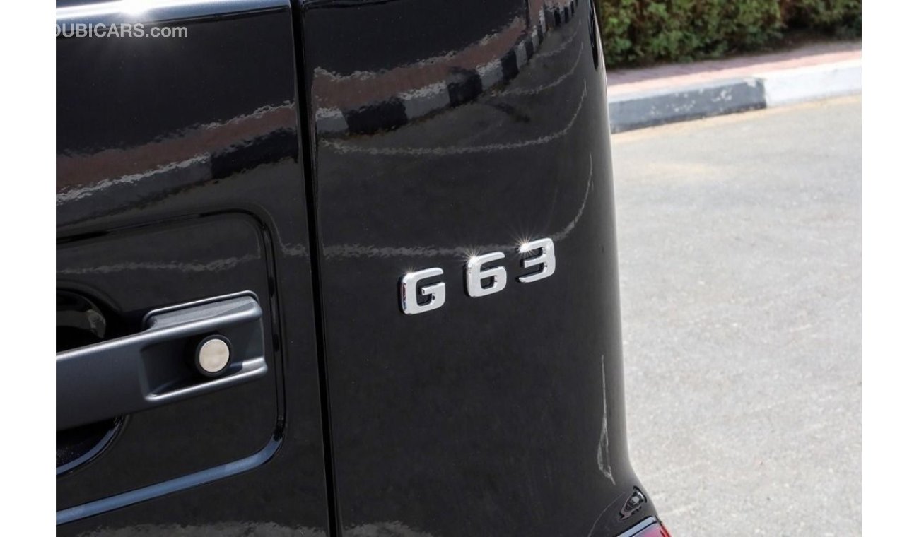 Mercedes-Benz G 63 AMG CarbonFiber GCC 5 Years Warranty. Local Registration + 5%