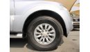 Mitsubishi Pajero ACCIDENTS FREE - ORIGINAL PAINT - GCC - SUNROOF - CAR IS IN PERFECT CONDITION INSIDE OUT
