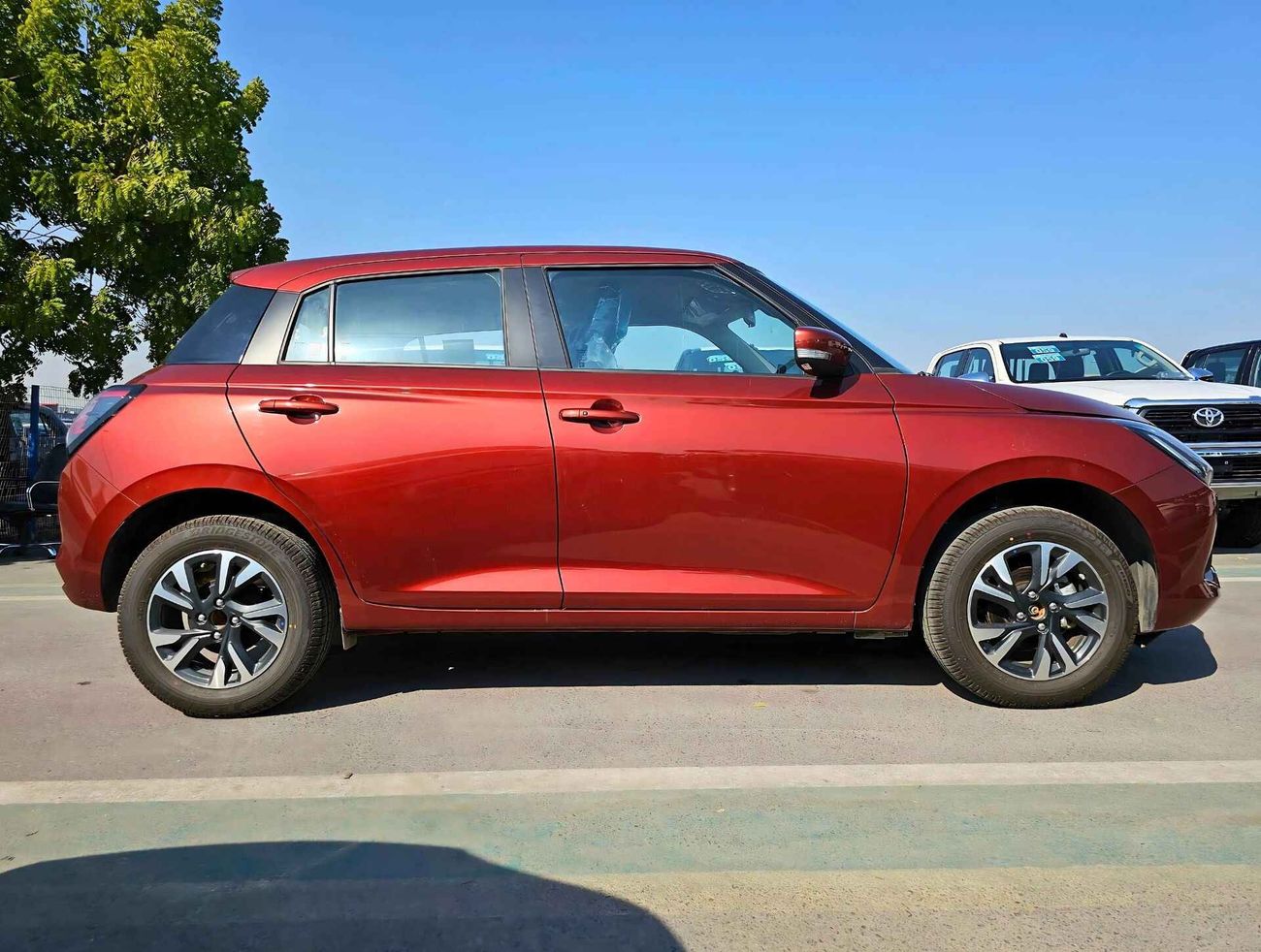 Suzuki Swift GLX 1.2L GCC // Radar // Trip tronic // Blind Spot (CODE # GLX)