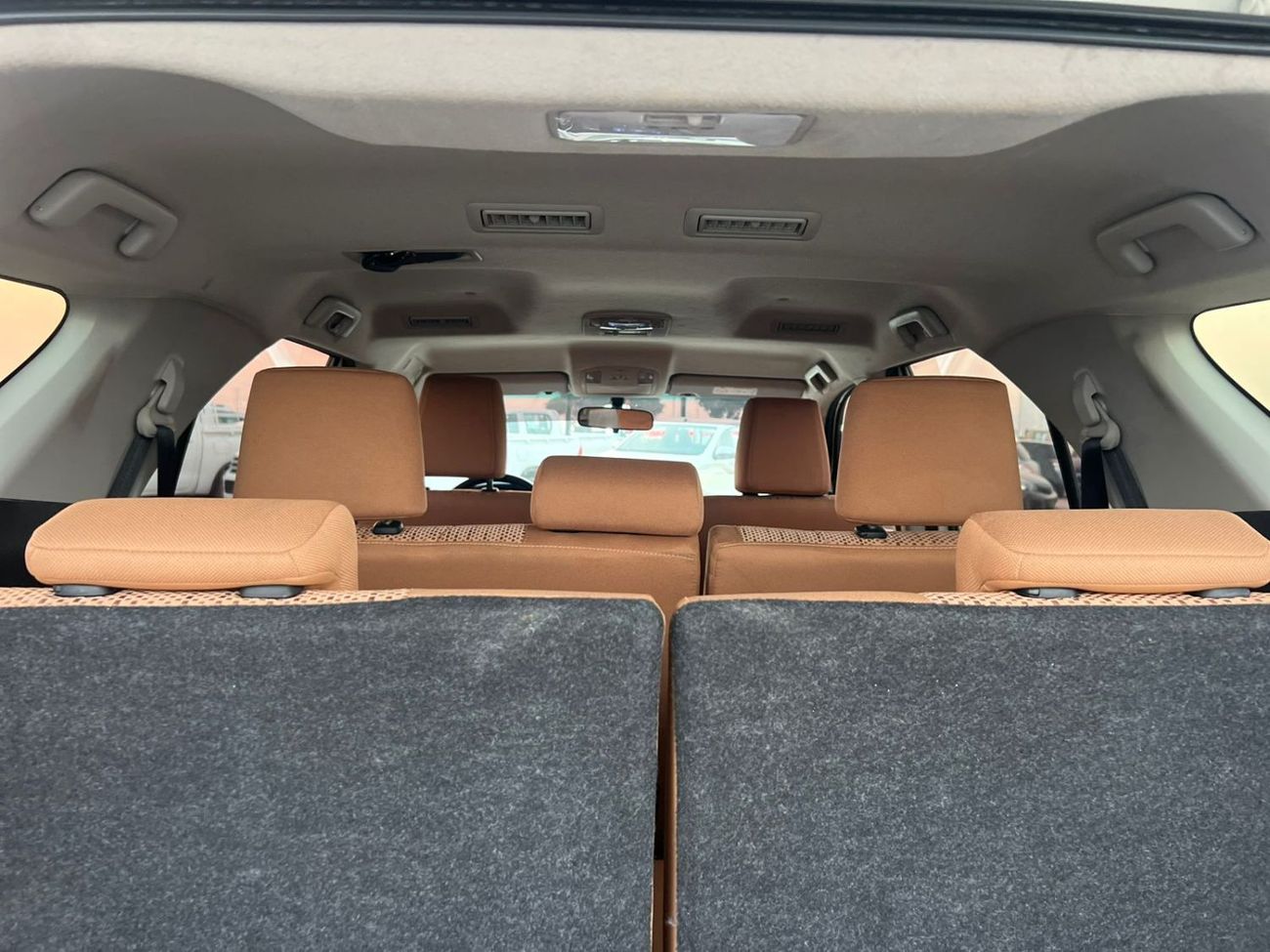 تويوتا فورتونر 2022  Toyota Fortuner EXR 2.7L (160 HP)V4 -AWD 4x4 - GCC Rear Sensor - Cruise Control