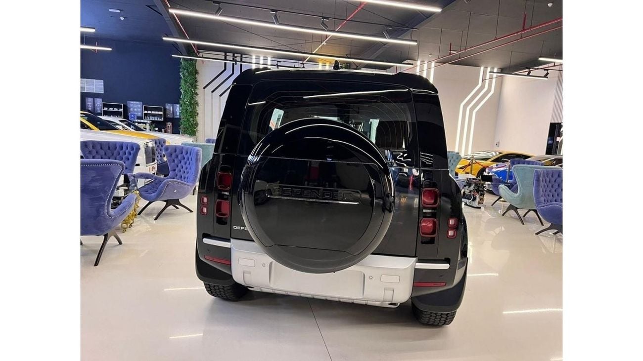 لاند روفر ديفندر Defender HSE P400/2024 /GCC / 5 YEARS WARRANTY AND SERVICE