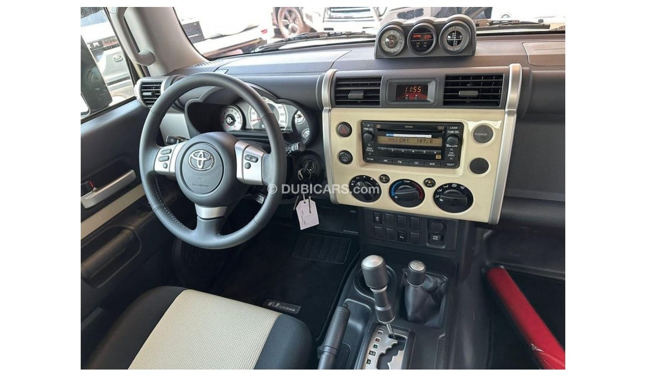 Toyota FJ Cruiser GCC SPEC UNDER WARRANTY FINAL EDITION