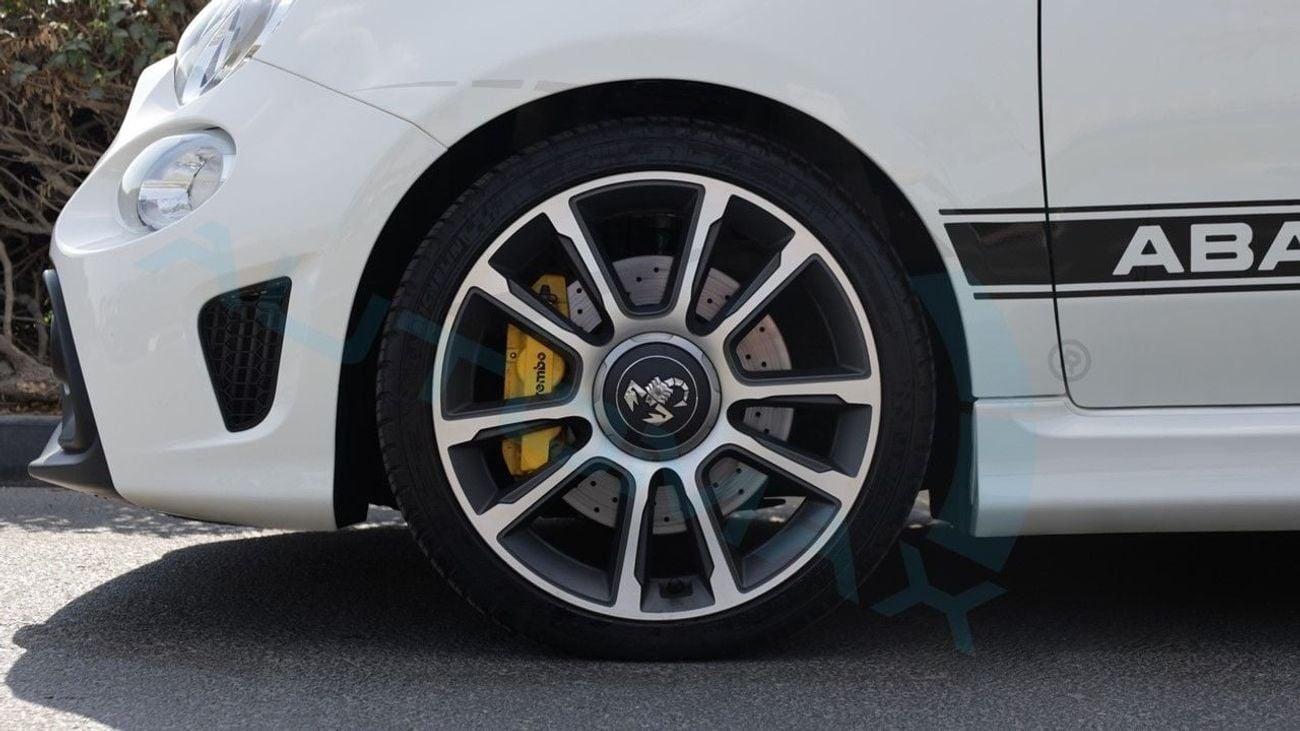 أبارث 695 Turismo 1.4T GCC 2024 8000Km With 3 Years Or 120,000 Km Warranty @ Official Dealer