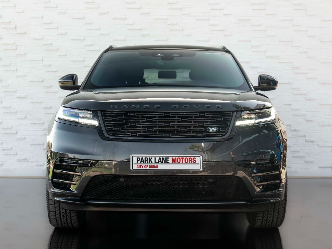 Land Rover Range Rover Velar R-DYNAMIC SE