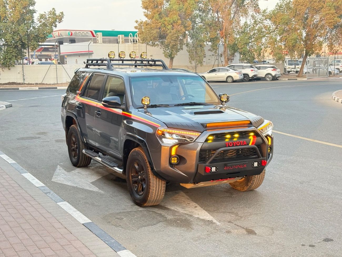 تويوتا Runner4 2017 SR5 PREMIUM SPORT 7 SEATER 4x4 USA SPEC