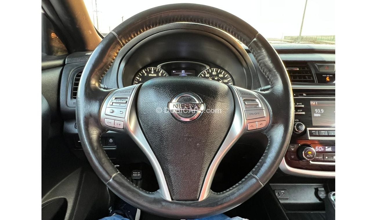 Nissan Altima SV Nissan Altima 2018 USA Wen Ownar KM 116 only pric 35 AED Very Clen Car (Accept credit card paymen