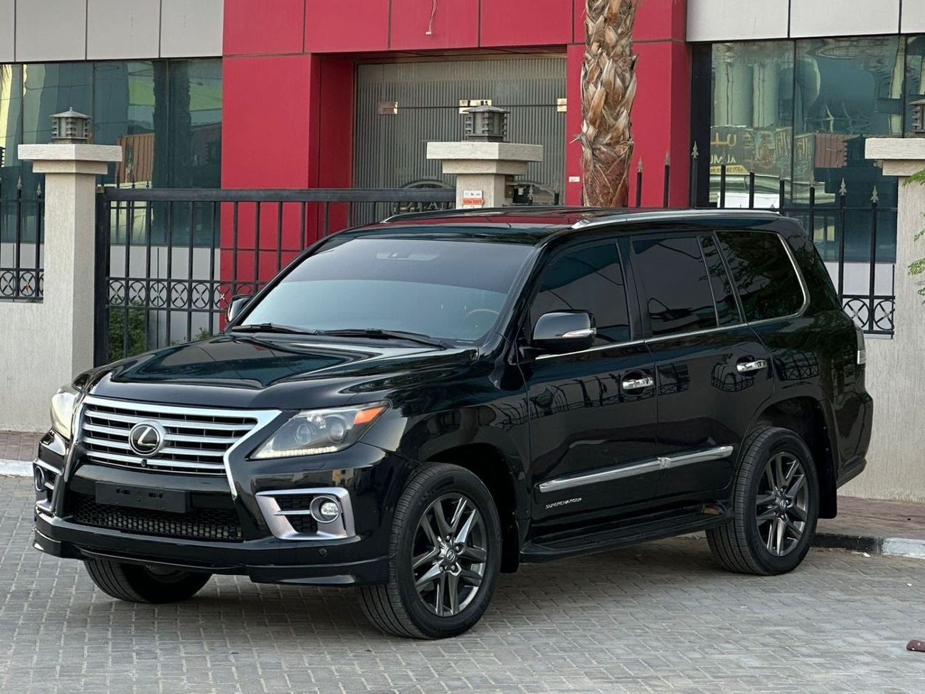 Lexus LX 570 Sport Platinum لكزس LX 570 خليجي 2014
