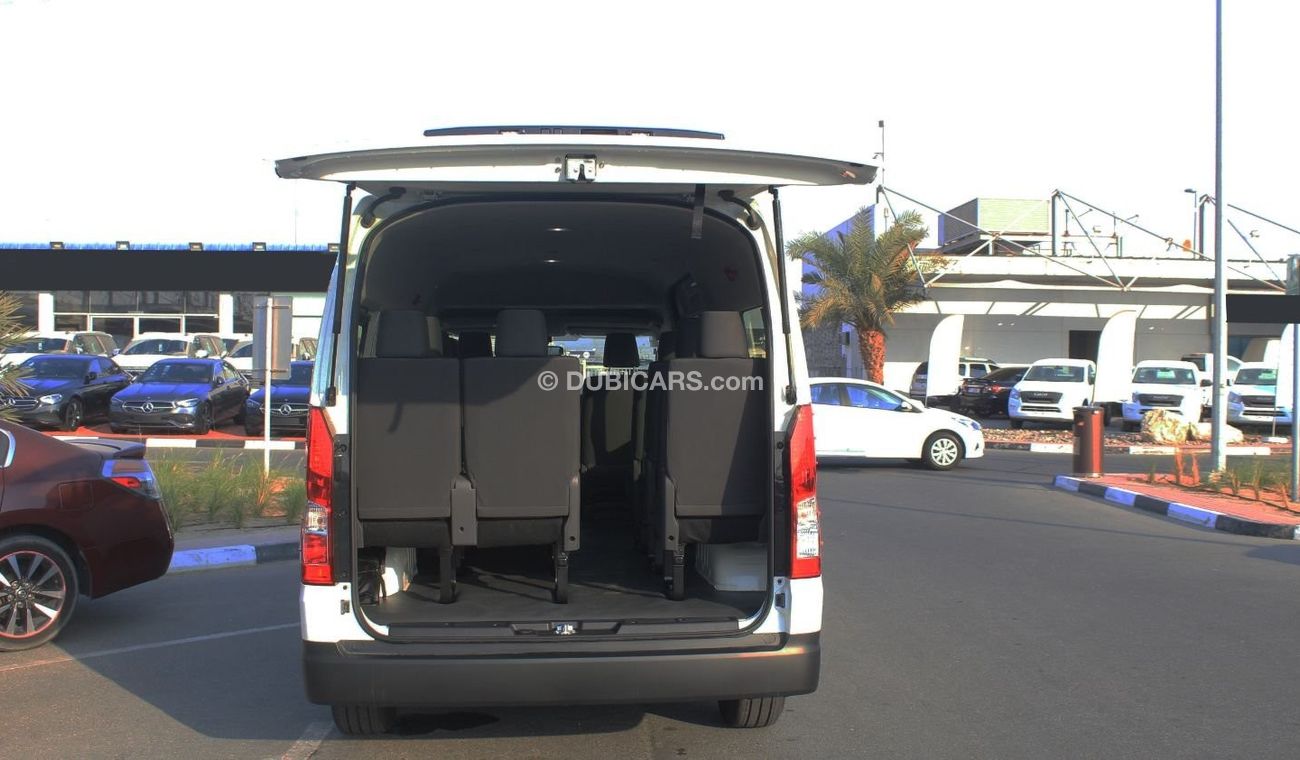 Toyota Hiace Van 2.8L DSL MT 13 Seater 2022 Model available for export