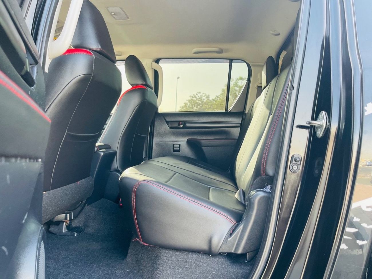 تويوتا هيلوكس GL 2.7L Double Cab Utility AWD Hilux pickup 2021 V4 GL 2.7L Double Cab