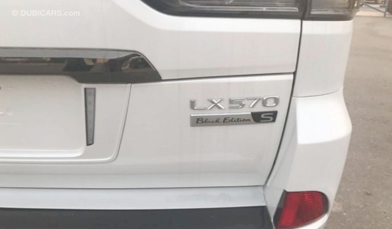 لكزس LX 570 Lexus LX570 Petrol Engine 5.7L , 8 Speed Automatic Black Edition 2019YM
