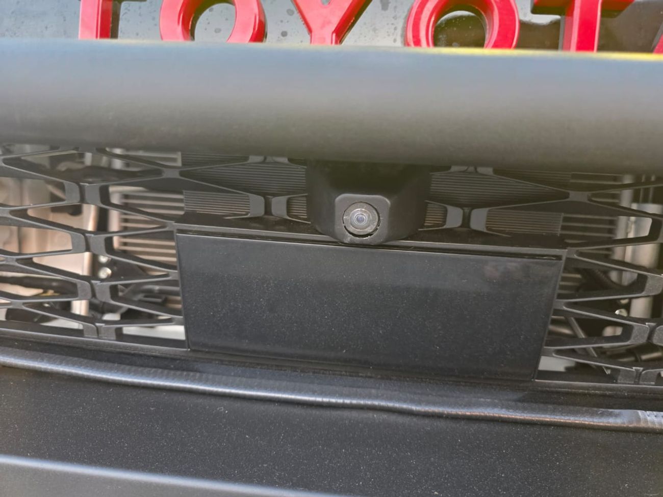 تويوتا فور رنر SR5 ( Perimum 360 Degree Camera)