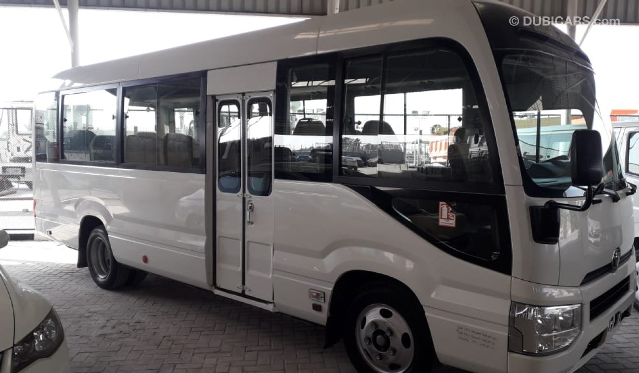 Toyota Coaster 30 SEATER DIESEL-PARA ANGOLA