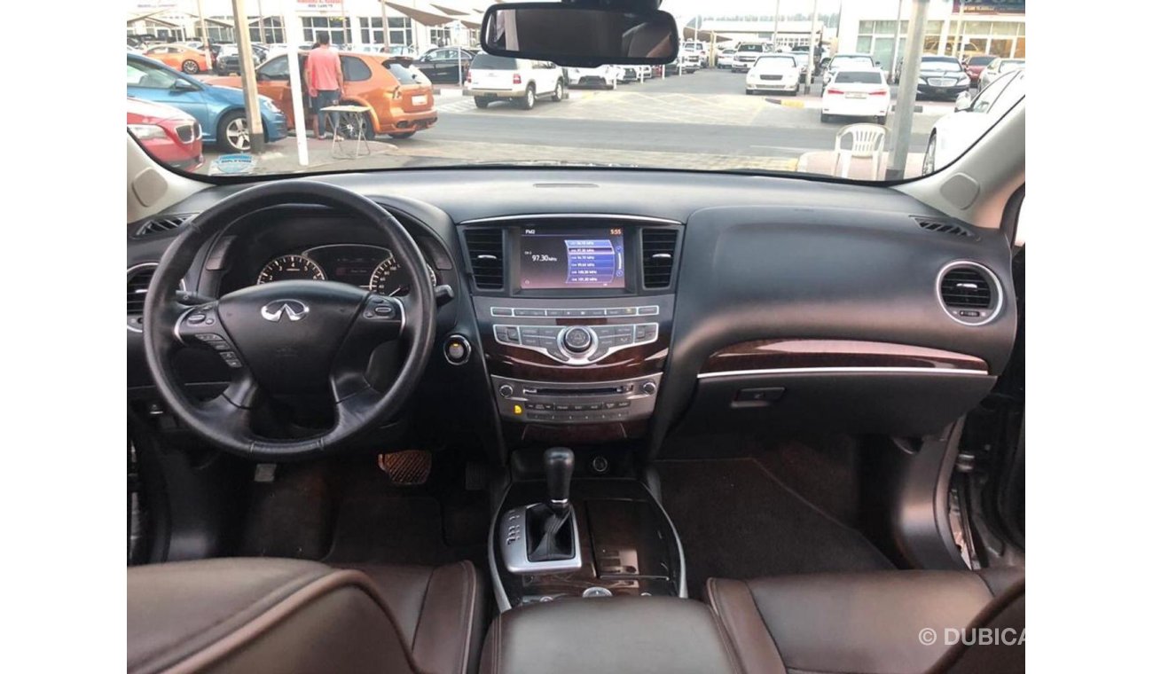 Infiniti QX60 Infinity Q60 model 2015 GCC car prefect condition full option panoramic roof leather seats 5 camera 