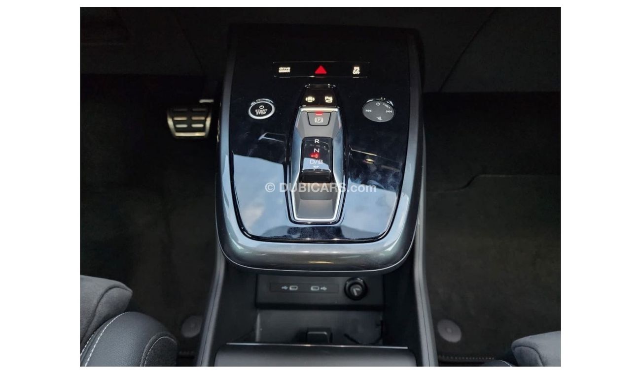 Audi Q5 Audi Q5 E tron full electric car SUV 6 seats 2022 AWD