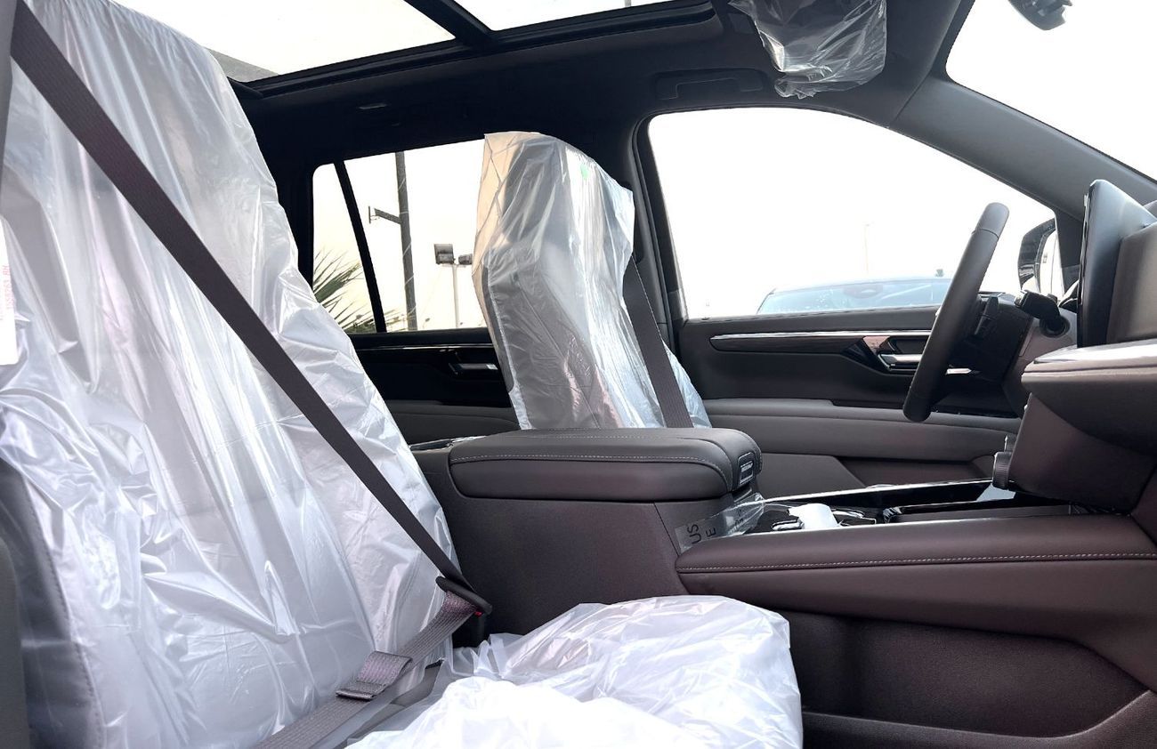 Chevrolet Tahoe Z71 2025 2.7 | V4 (Export Only)