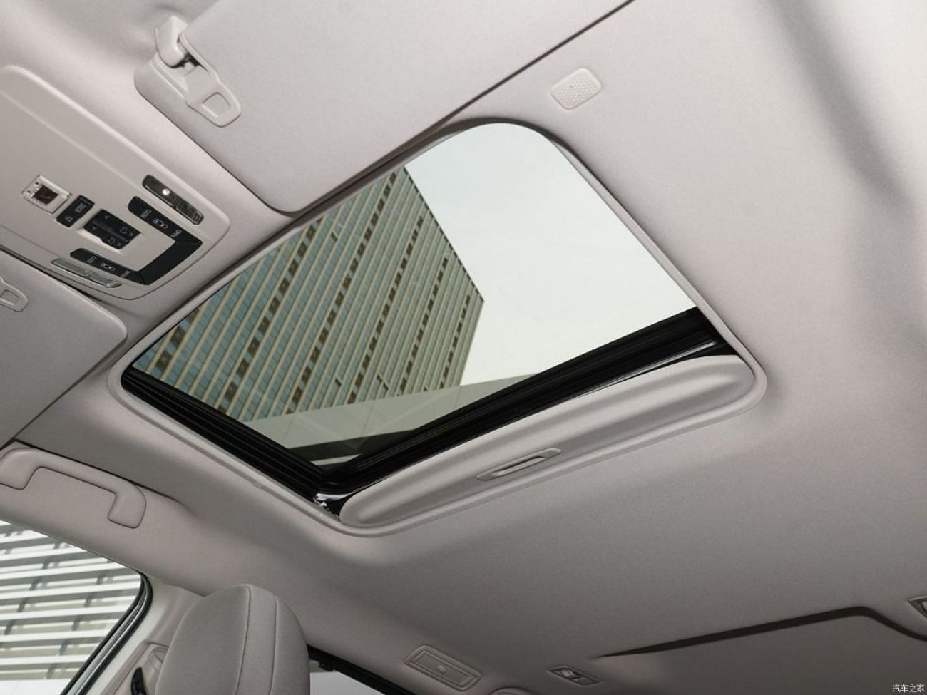 Toyota Sienna 2023 Toyota Sienna 2.5L Comfort Hybrid