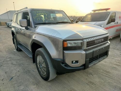 Toyota Prado Toyota Prado Limited Petrol 2.7L 2025