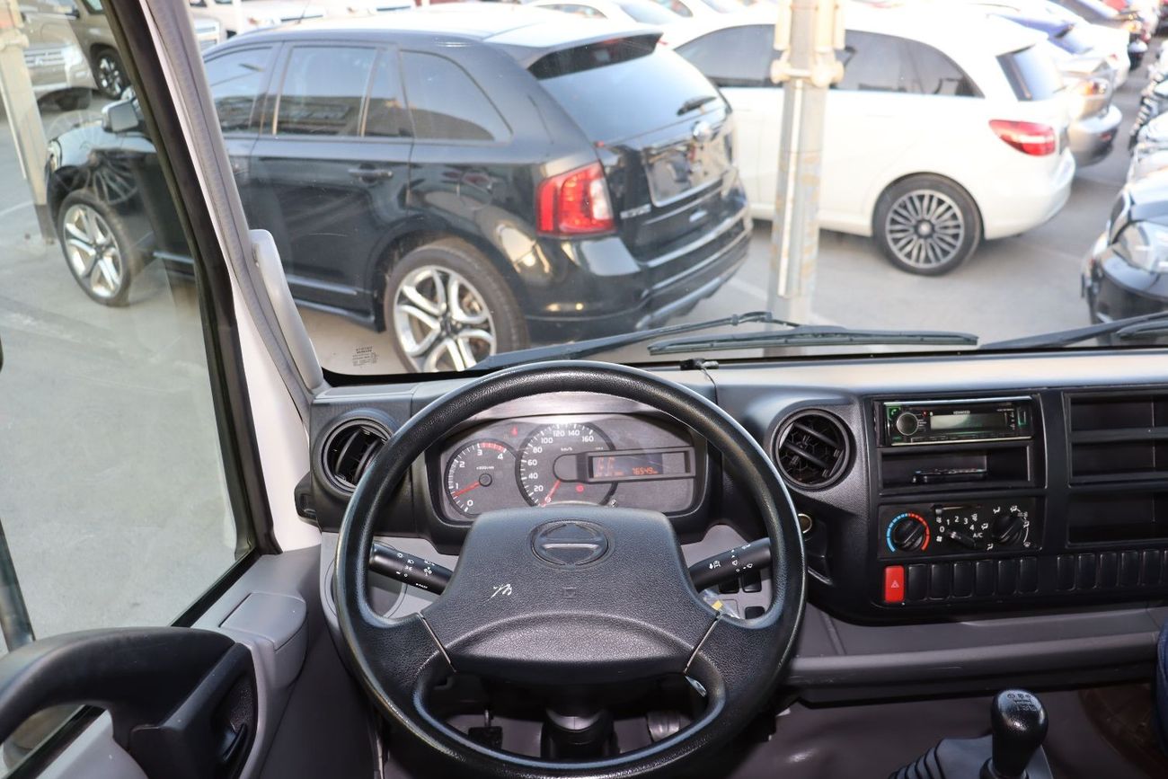 Hino 700 Hino 300 714