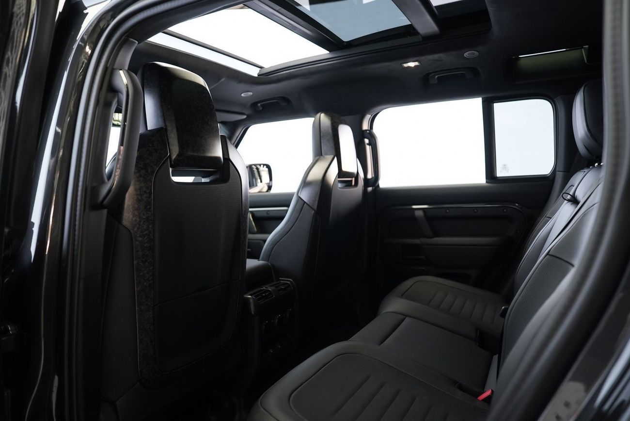 Land Rover Defender Land Rover Defender 110 Octa First Edition V8