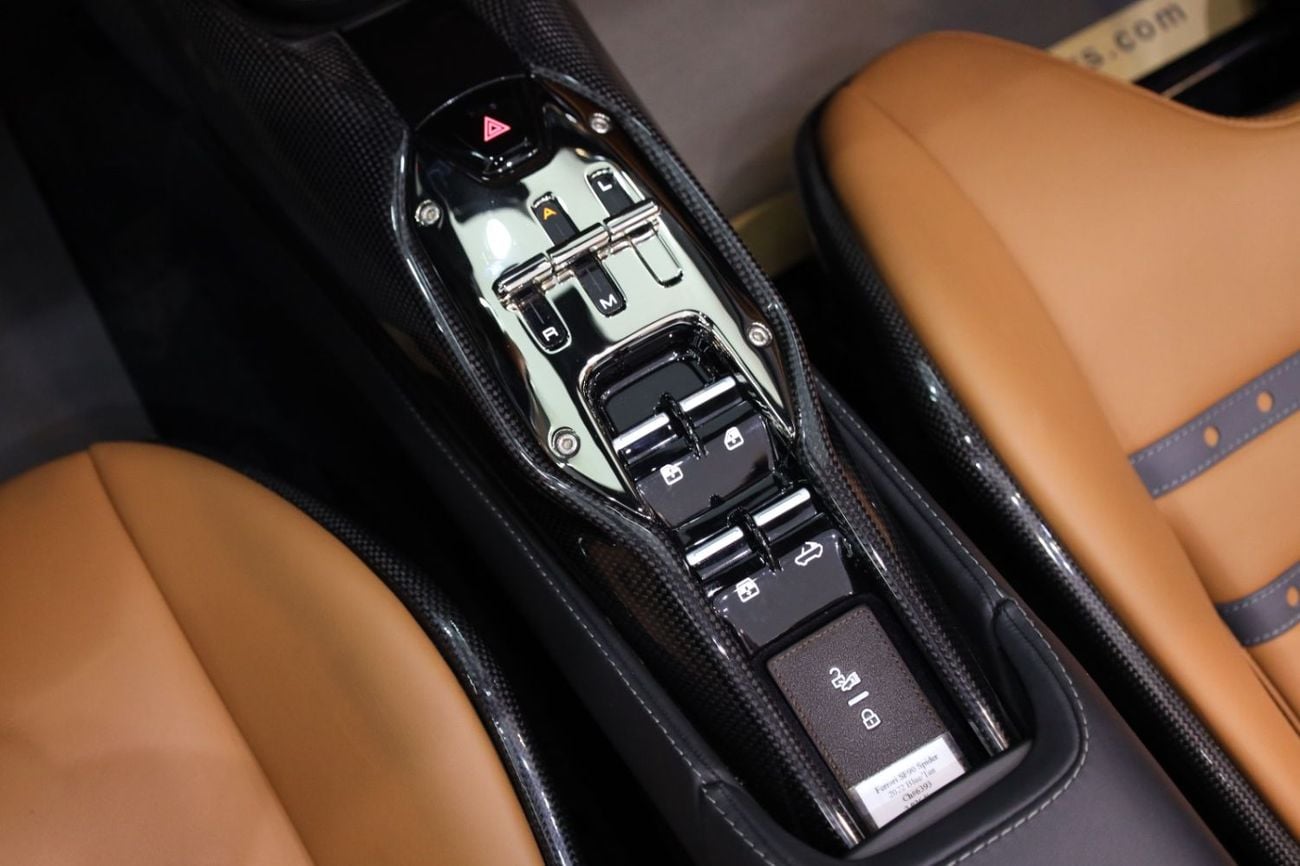 فيراري SF90 ستراديل SPIDER JBL Audio, Carbon Fiber Interior, ADAS Full Pack, Dealer Service Package!!