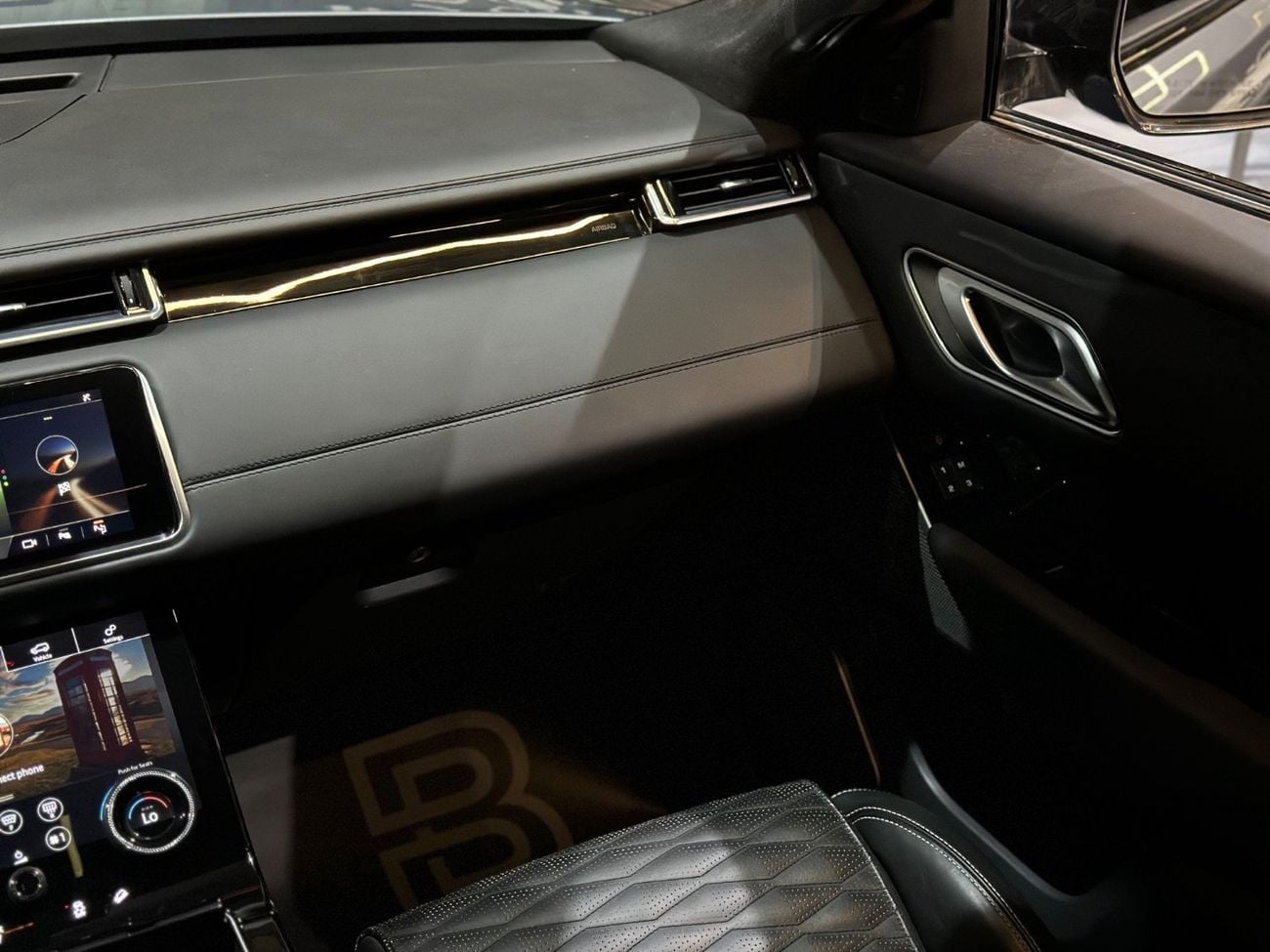 Land Rover Range Rover Velar SVAutobiography Dynamic 5.0L RANGE ROVER SV Autobiography Dynamic V8 | 2020 | VERY GOOD CONDITIONS