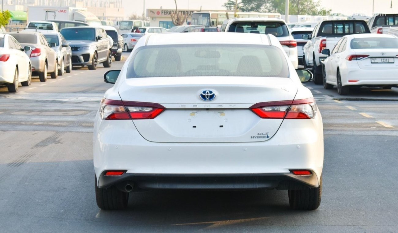 Toyota Camry GLE 2.5L Hybrid