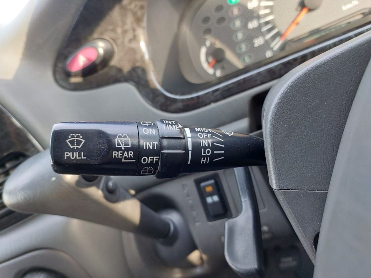 Toyota Lite Ace TOYOTA LITEACE NOAH VAN RHD 1999 MODEL 2.2 L DIESEL AUTOMATIC(PM25262)