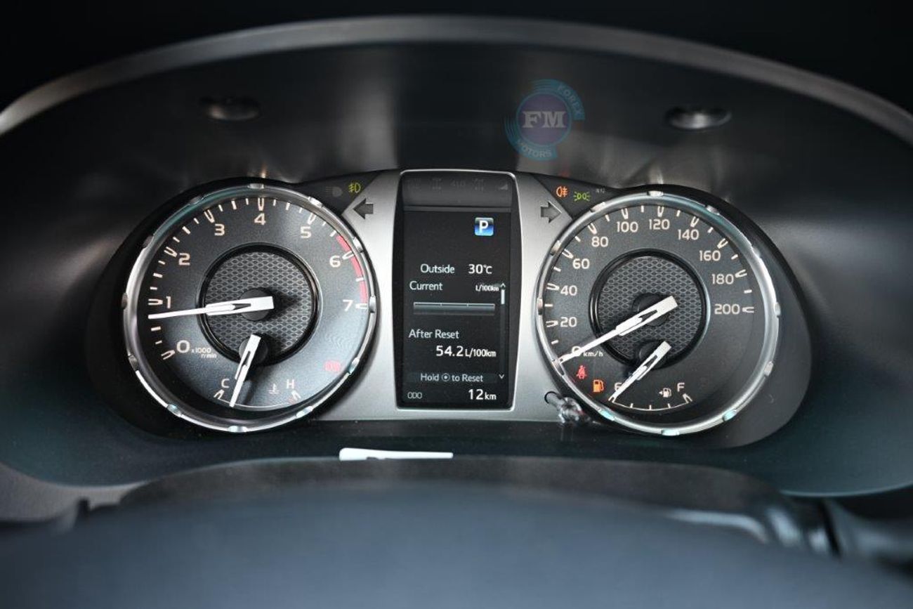 تويوتا هيلوكس Double Cab SR5 2.7L Petrol 4WD Automatic