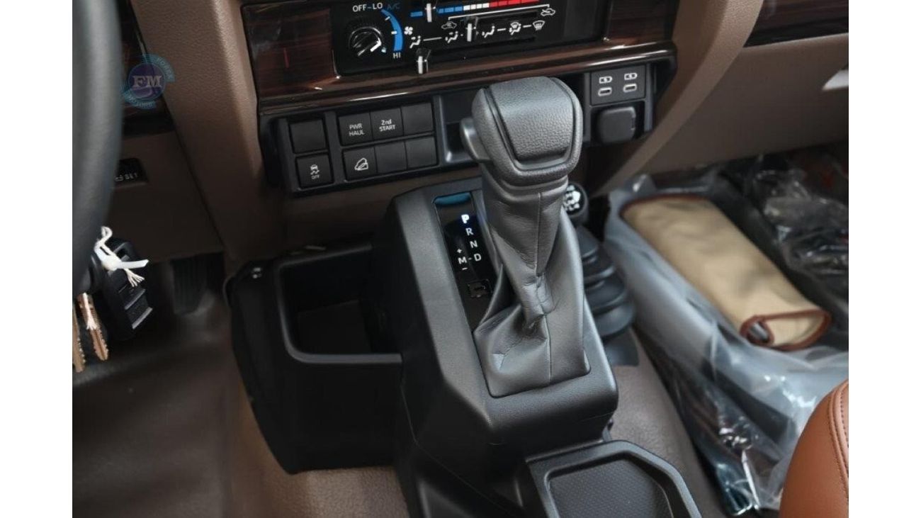 Toyota Land Cruiser Pick Up 79 Double Cab Diesel (Full Option)