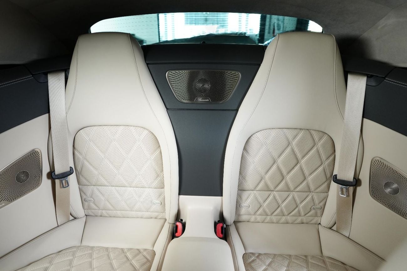 مرسيدس بنز SL 63 AMG 4 MATIC Plus-Low Mileage-Exclusive Color-AMG Driver Performance Pack