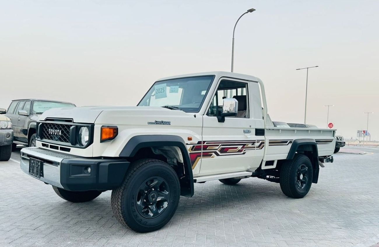 Toyota Land Cruiser Pick Up Std 4.0L Single Cab Utility 4WD