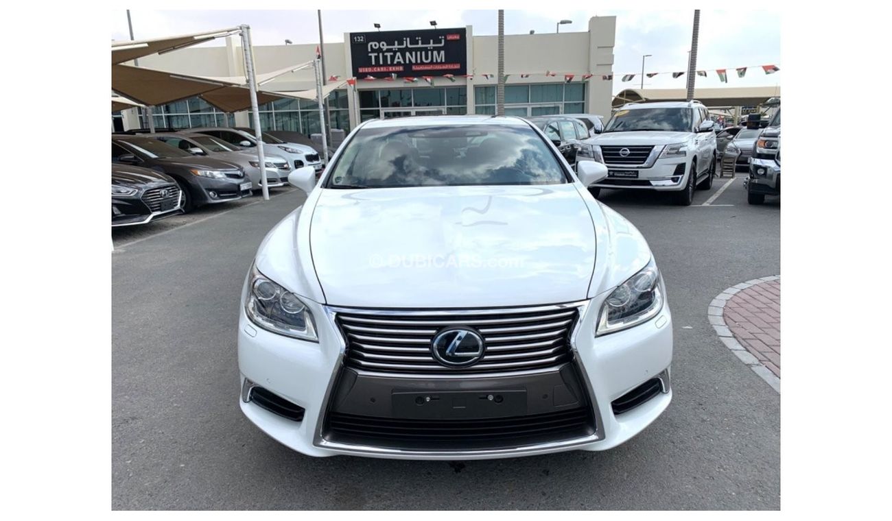 Lexus LS460