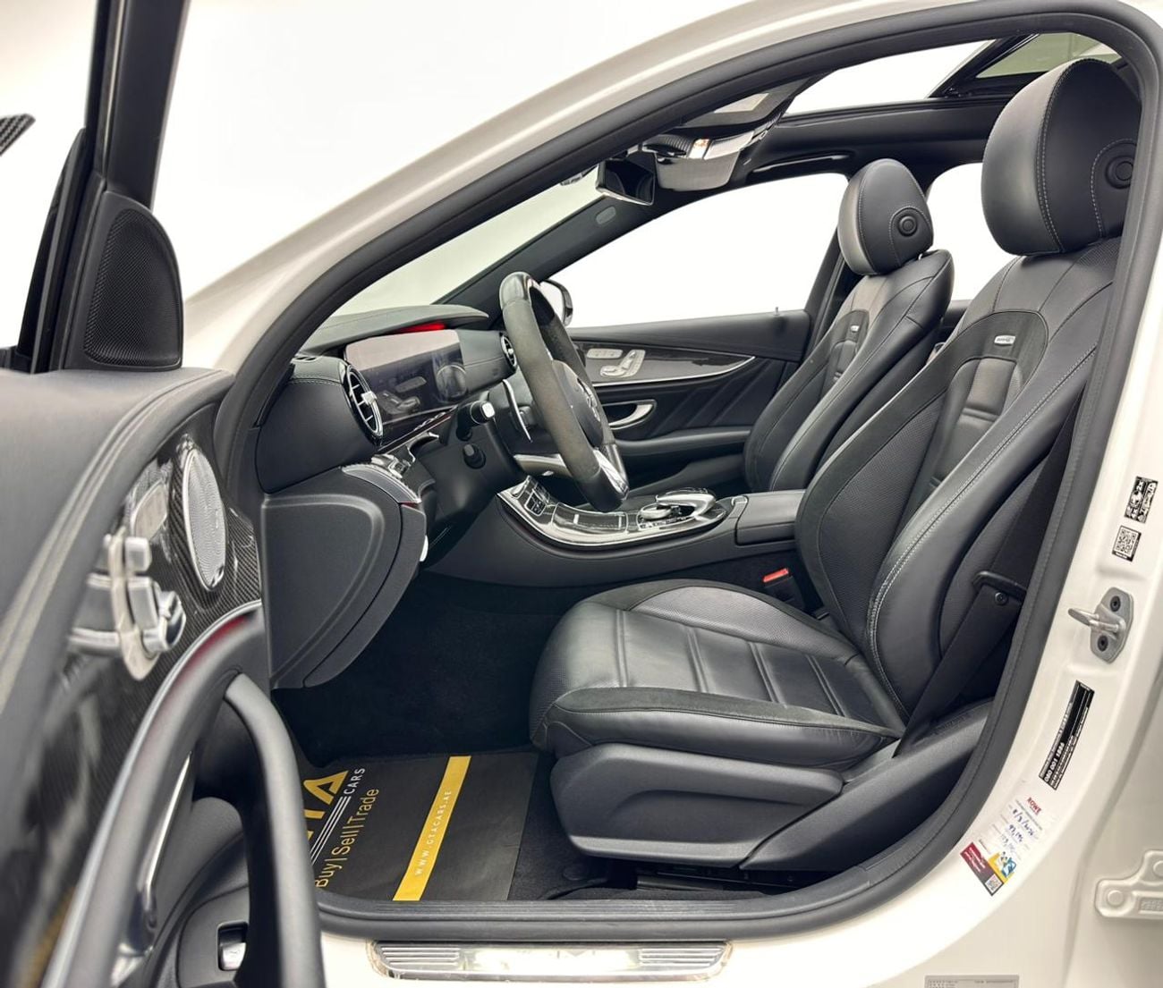 مرسيدس بنز E 63 AMG 2019 Mercedes-Benz E63s AMG 4Matic+, 5 Buttons, 1 Year Warranty Unlimited Km, Excellent Condition
